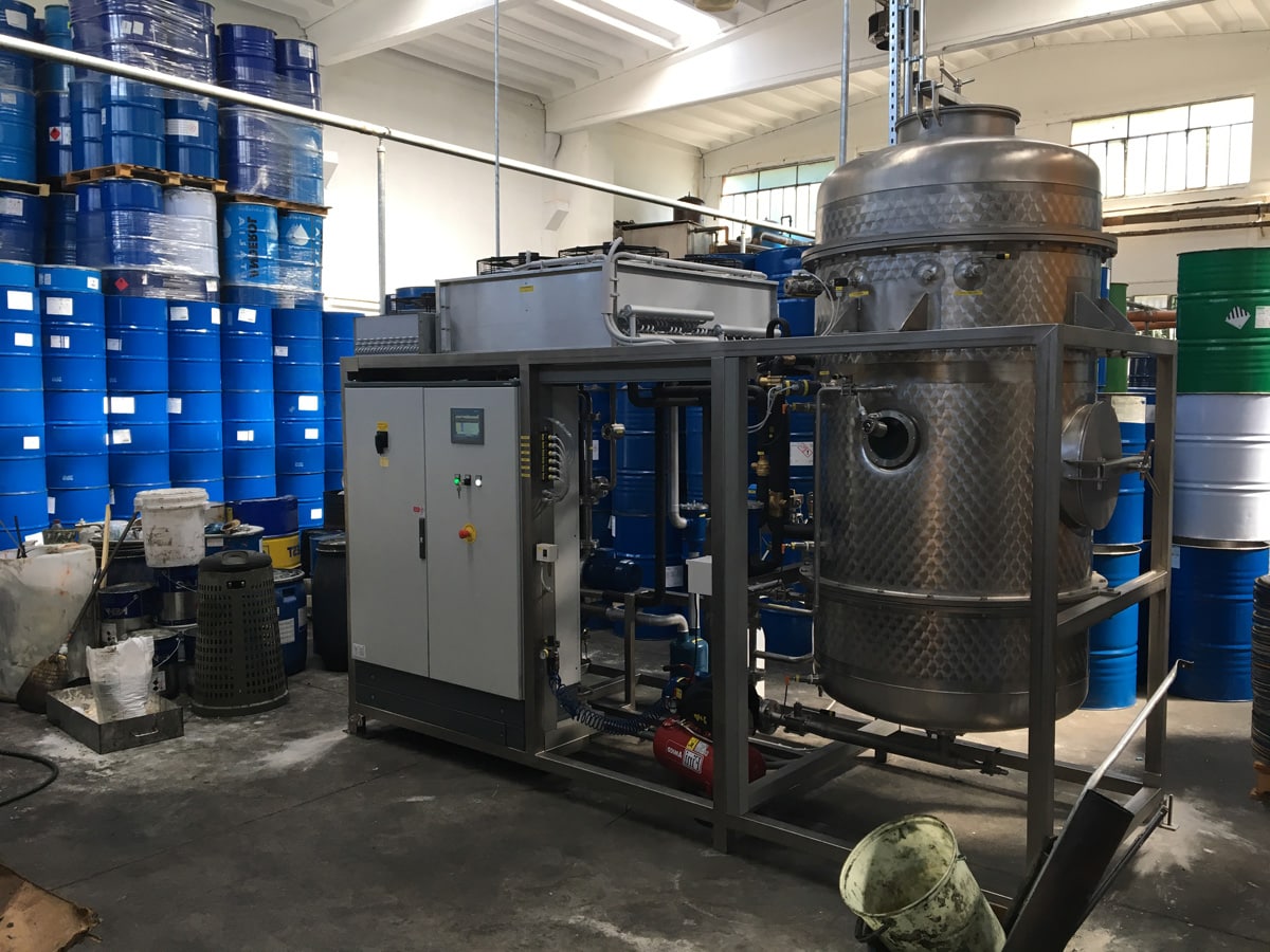 Evaporatore a pompa di calore per il recupero delle acque di lavaggio, realizzato da Eco Techno.